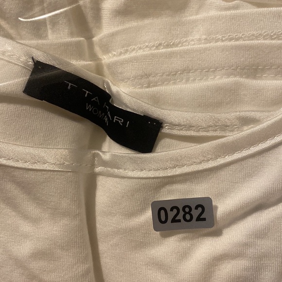 T Tahari Woman White Top Cap Sleeve Size 3X Casual Work Wear Plus Size C… - Picture 9 of 9